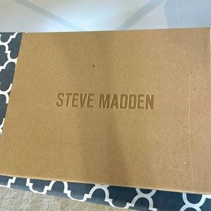 Steve Madden shoes( fabric and leather PU upper/ sock leather flocked outsole)